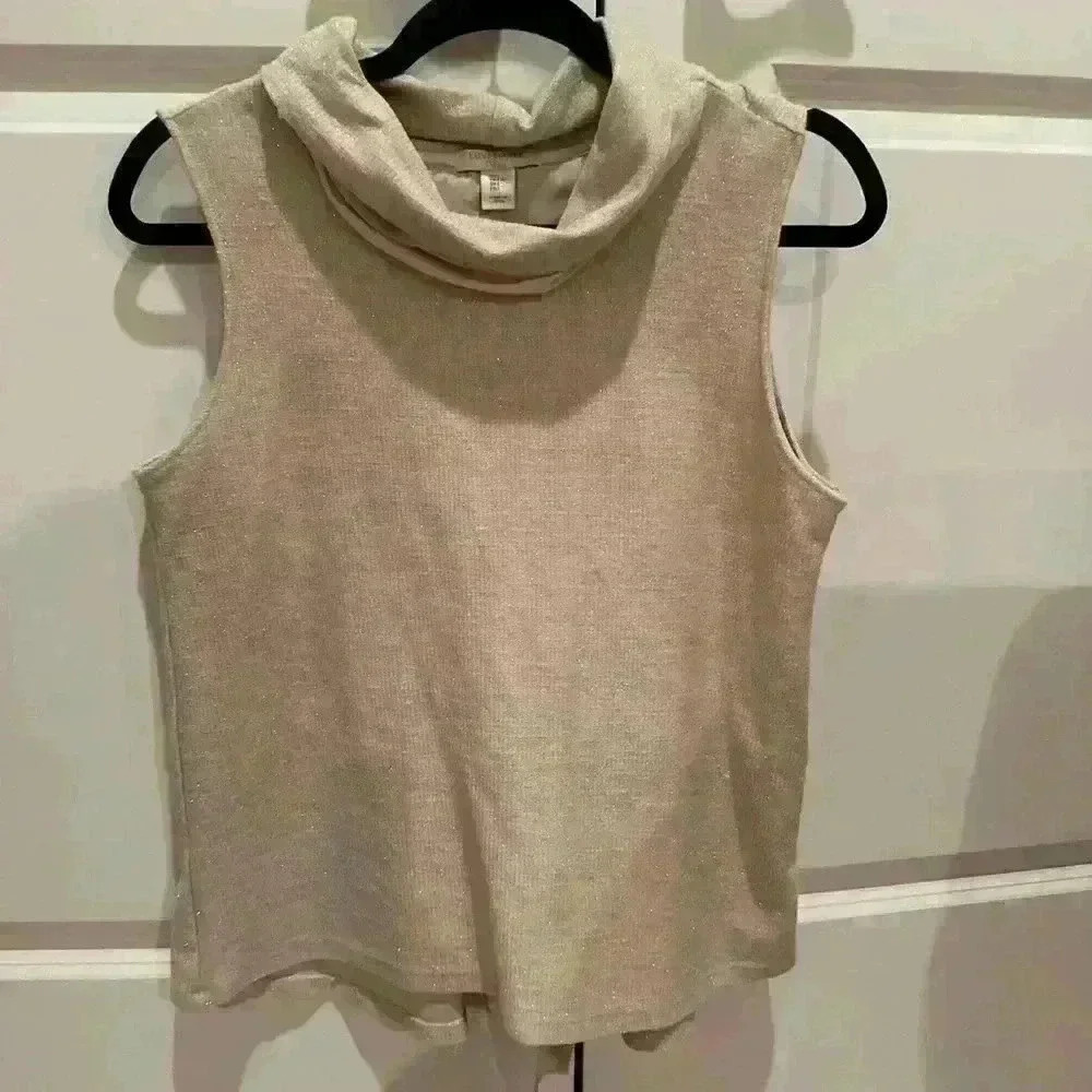 Gold shirt